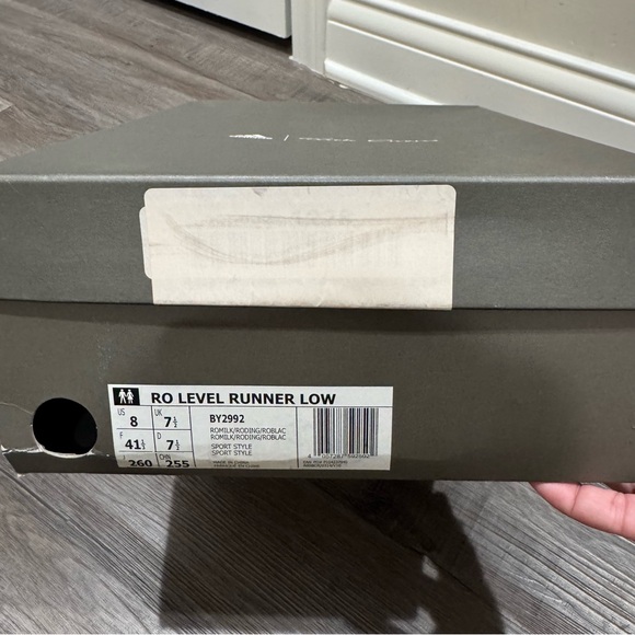 Rick Owens X Adidas Level Runner Low Sneaker in Milk - Picture 16 of 16